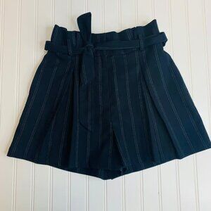Leith Blue Pinstripe Paperbag Waist Shorts Sz Small